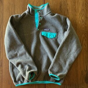 Patagonia Women's Lightweight Synchilla® Snap-T® Pullover
Size small